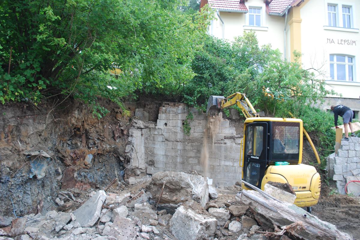 2012/08garaz/1/DSC_0087.JPG